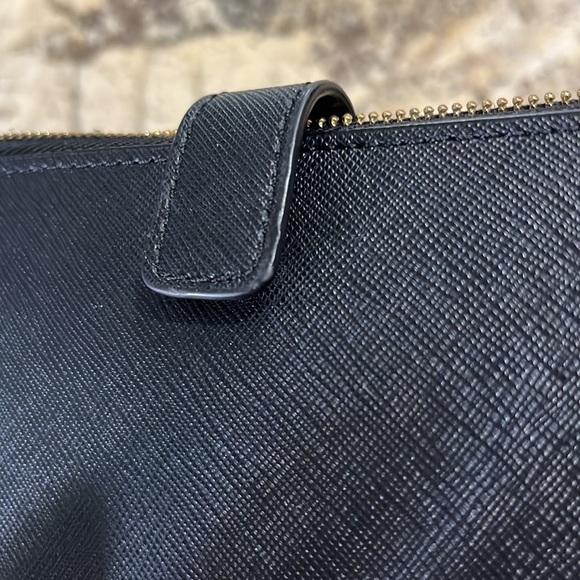 Michael Kors Clutch Wristlet - Picture 15 of 15